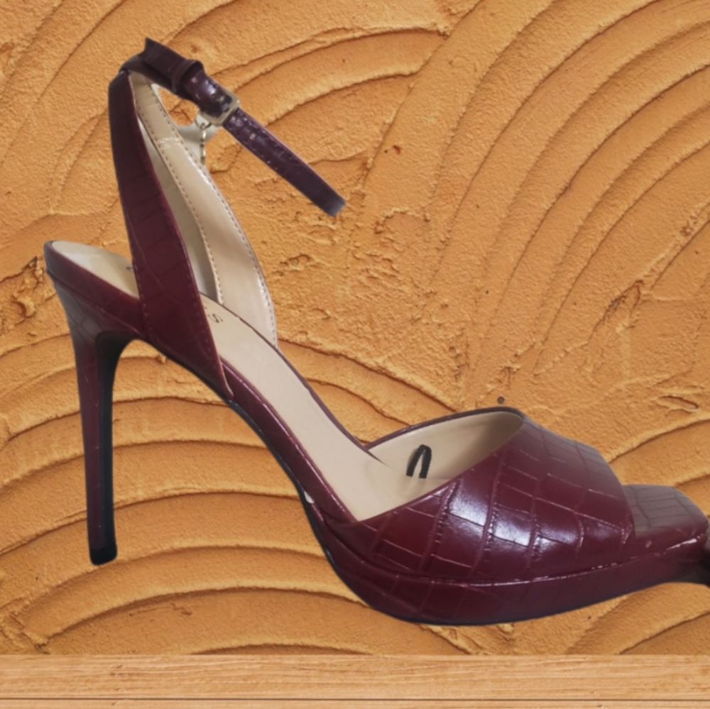 Guess - Maroon Platform Heels